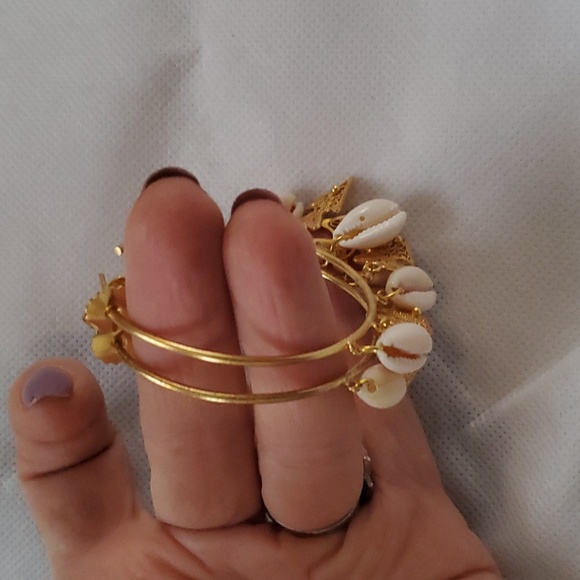 NWT high end designer hoop shell earrings